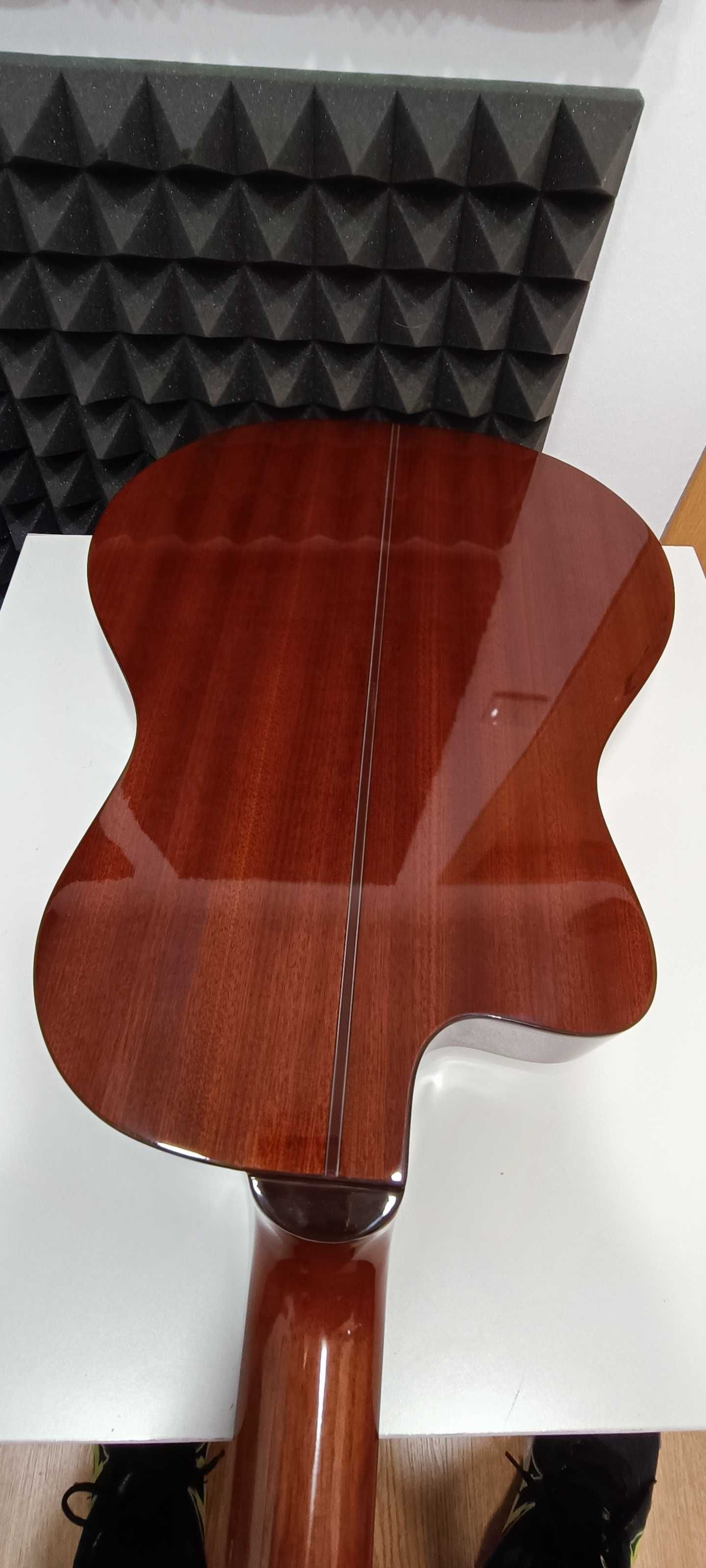 Guitarra Clássica Eletrificada  Gomez | Slim Body | (Nova)