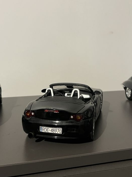 Bmw z4 1:18 motormax tuning