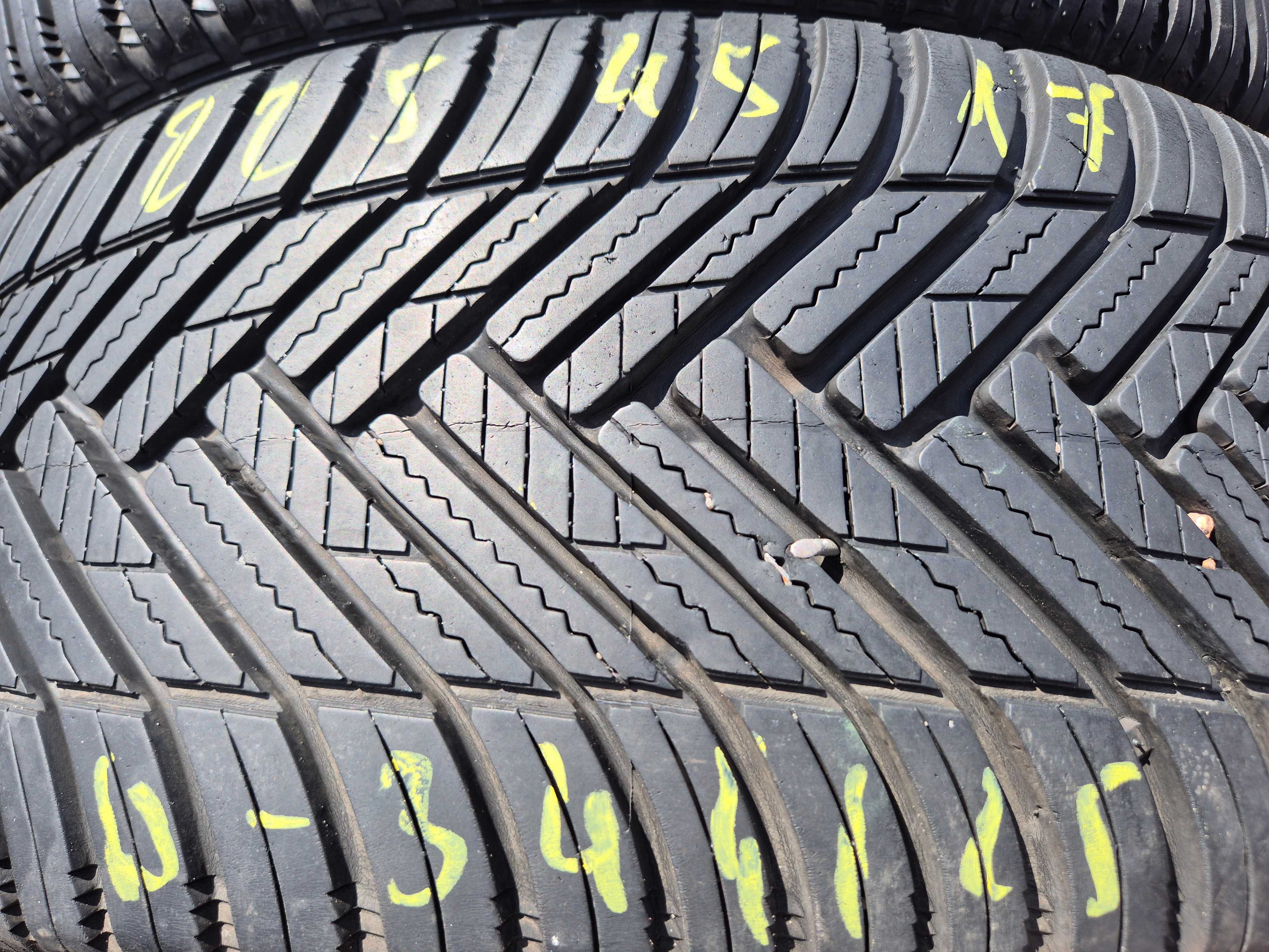 225/45r17 (W344/25)08 4szt 7/7,5mm 19r Kinergy 4S 2 HANKOOK CAŁOROCZNE