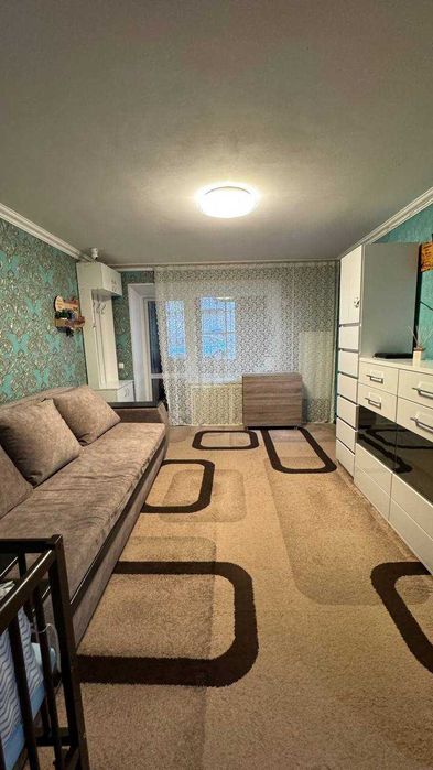 Продам 2к квартиру на 600-річчі