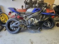 Rama Dokumenty Yamaha R1 RN32