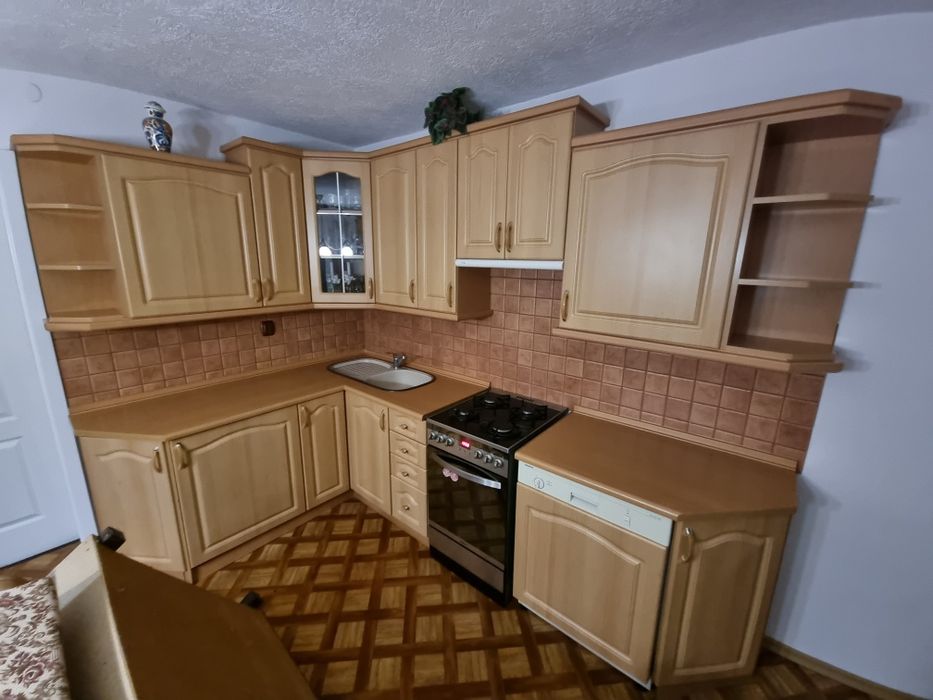 Meble kuchenne, lodówka, zmywarka, zlew, okap AGD