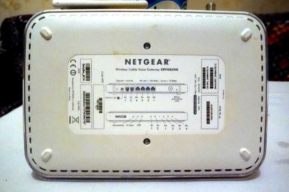 NETGEAR Wireless Cable Voice Gateway Model CBVG834G з акcесуарами
