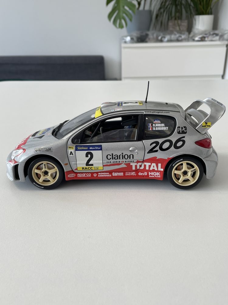 Model Peugeot 206 WRC 1/18 Solido uszkodzony złom modelarski 1:18