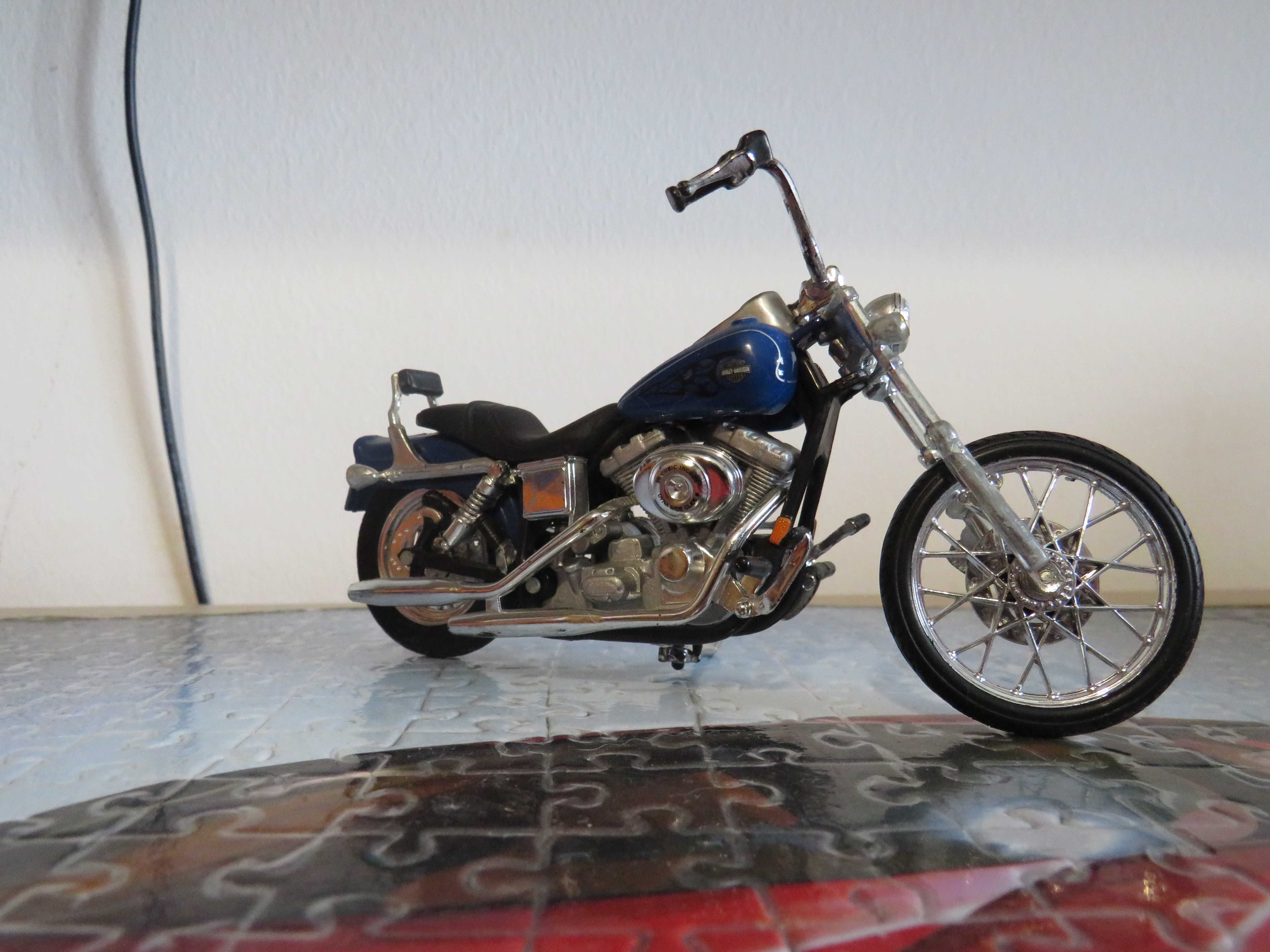 Vendo 3 Motas Harley Davidson Escala 1/18