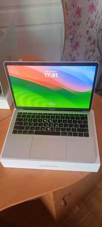 MacBook Air 2018 Retina 13.3 silver i5 1.6/3.6 Ghz,  16gb ram, 512gb s