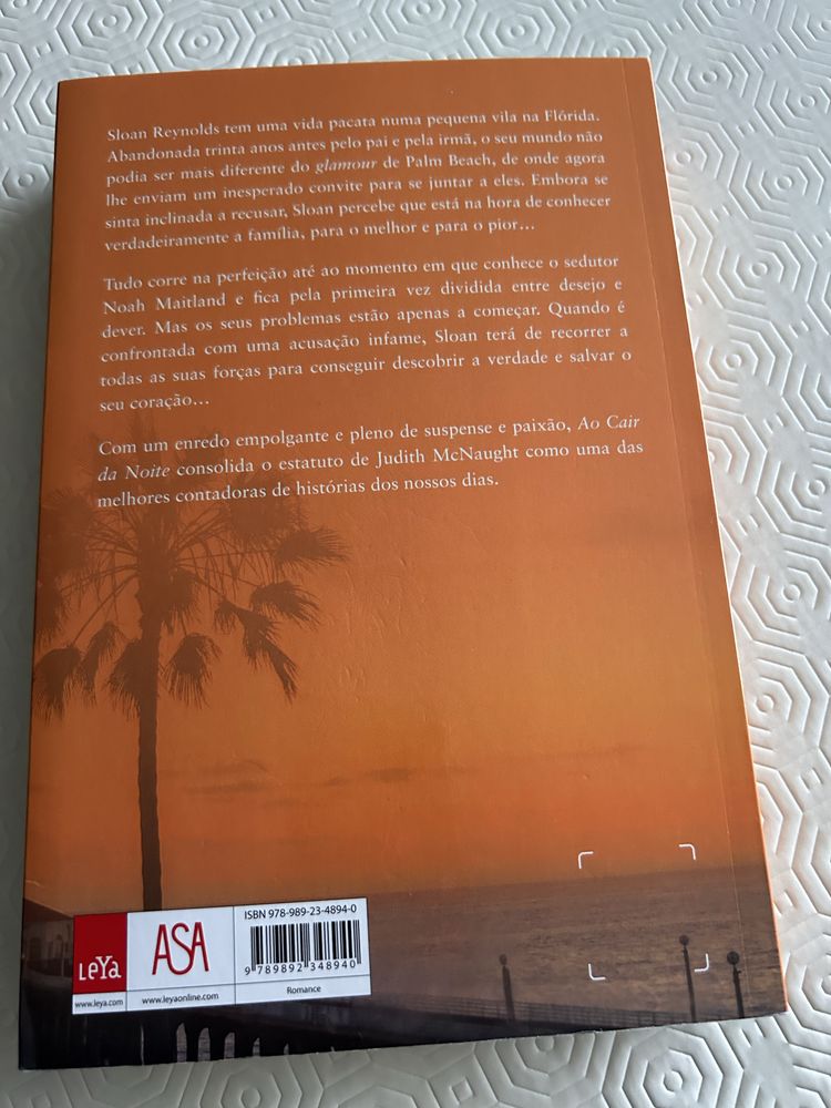 Livro “Ao cair da noite” de Judith Mcnaught