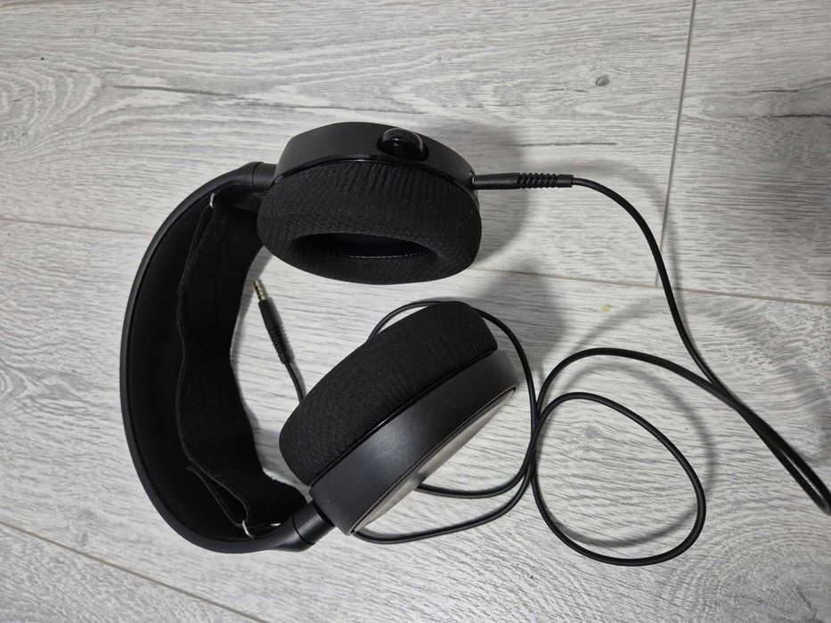 ігрові навушники гарнітура SteelSeries ARCTIS 3 дуже збережені