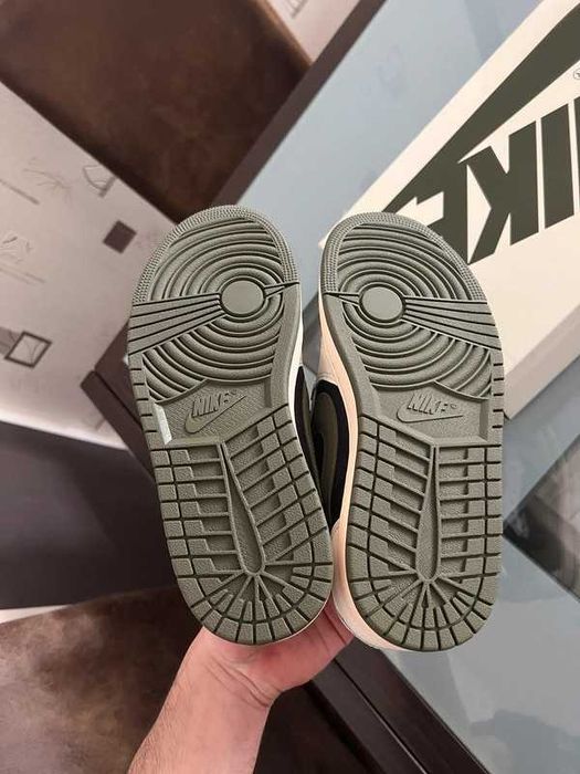 Nike_Air_Jordan_1 |Travis Scott Olive|Retro| rozmiar EU.39
