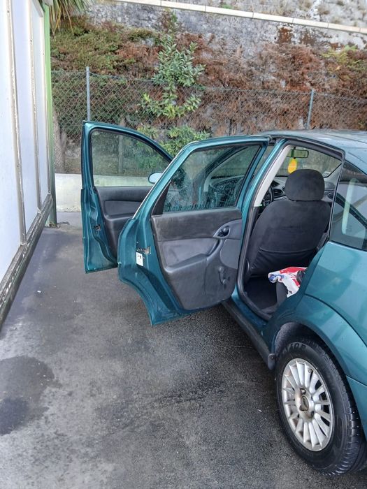 Ford focus 1.4 gasolina