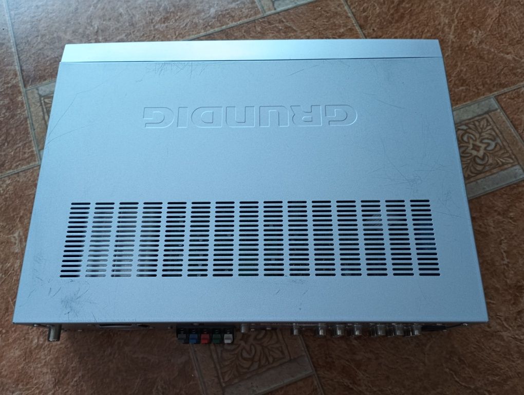 Amplituner Grundig Xenaro AVR 4300DD