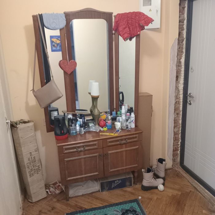 Трільяж дзеркальний