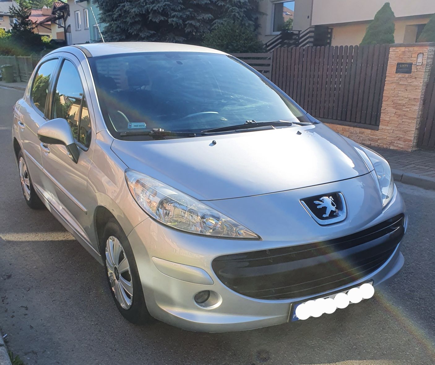 Peugeot 207 1.4 bezyna klima