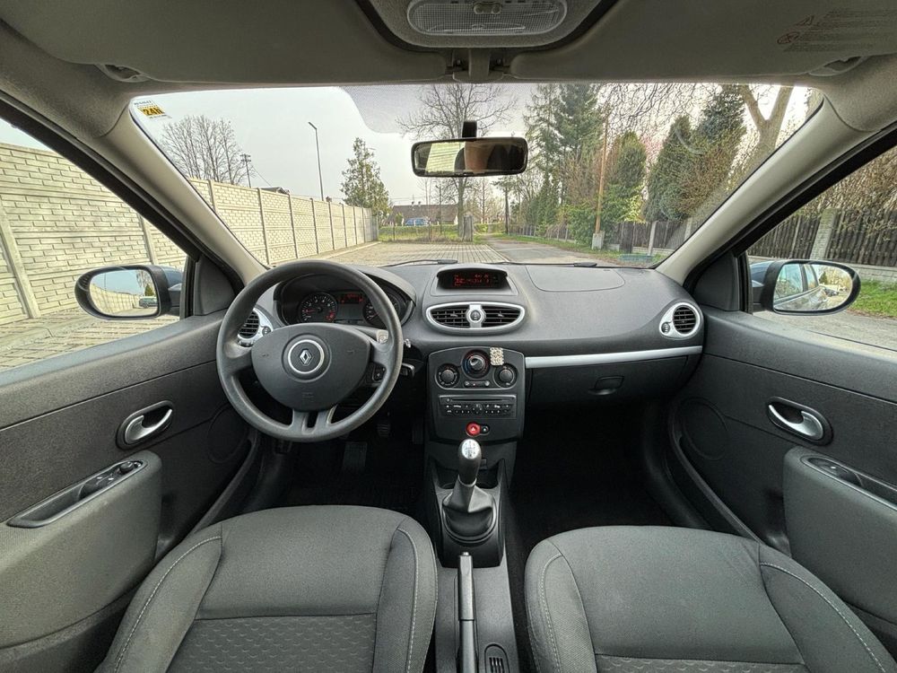 Renault Clio, krajowy, klimatyzacja, czujniki parkowania