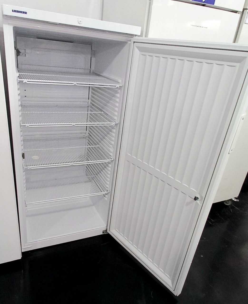 GASTRO PROFI Холодильна шафа  554 літри Холодильник липхер (LIEBHERR)