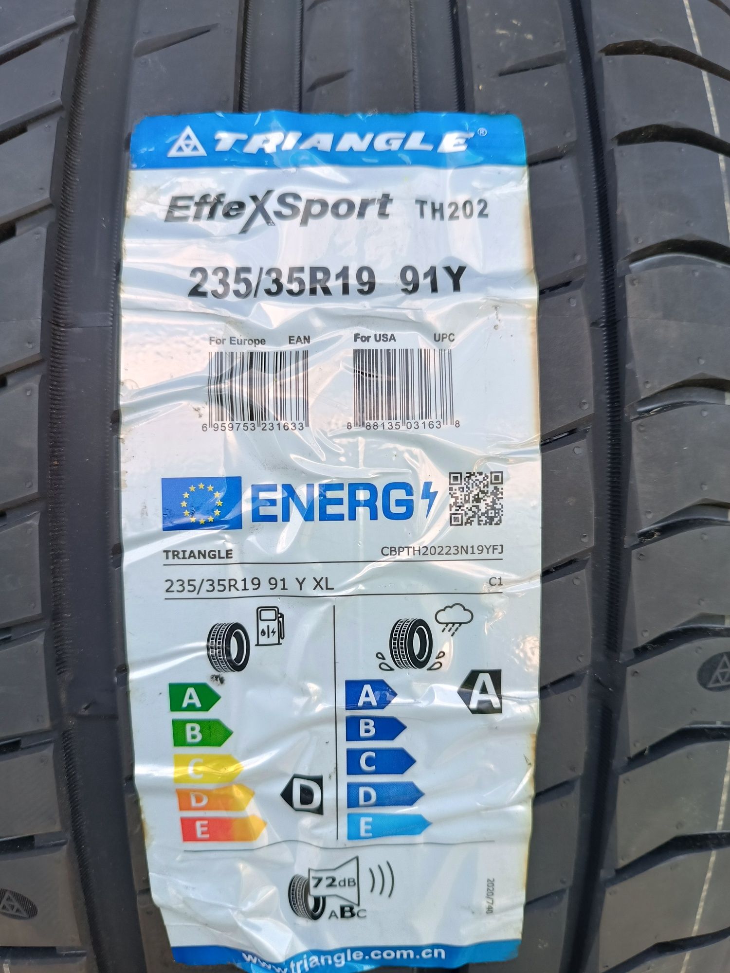 Літні шини 235/35/19 Triangle EffeX Sport НОВІ
