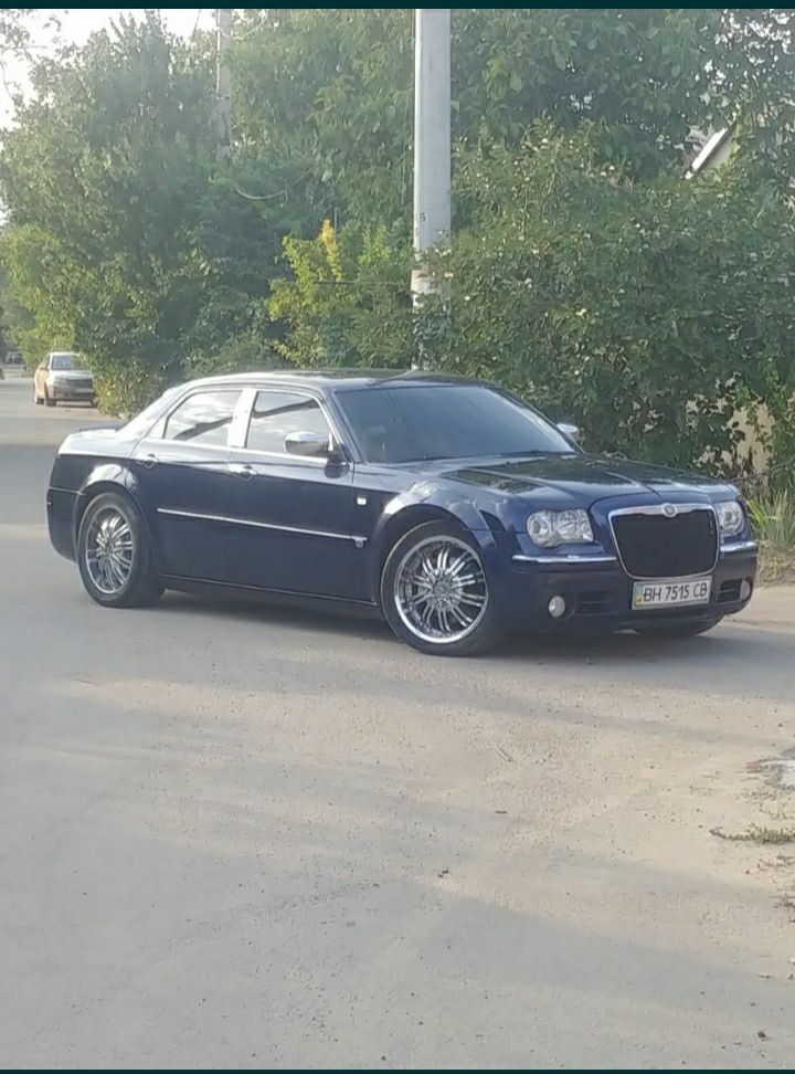 Продам CHRYSLER 300C