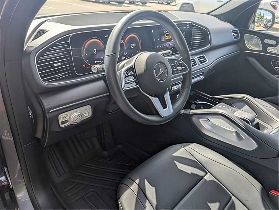 Mercedes-Benz GLE      2022