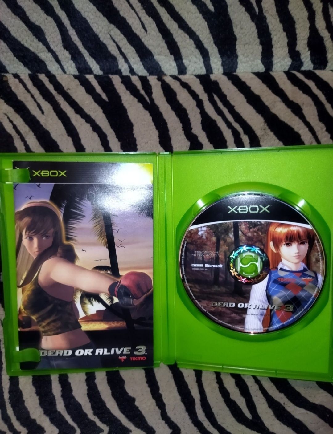 Продам два диски Xbox Original одним лотом Dead or alive 3 pgr