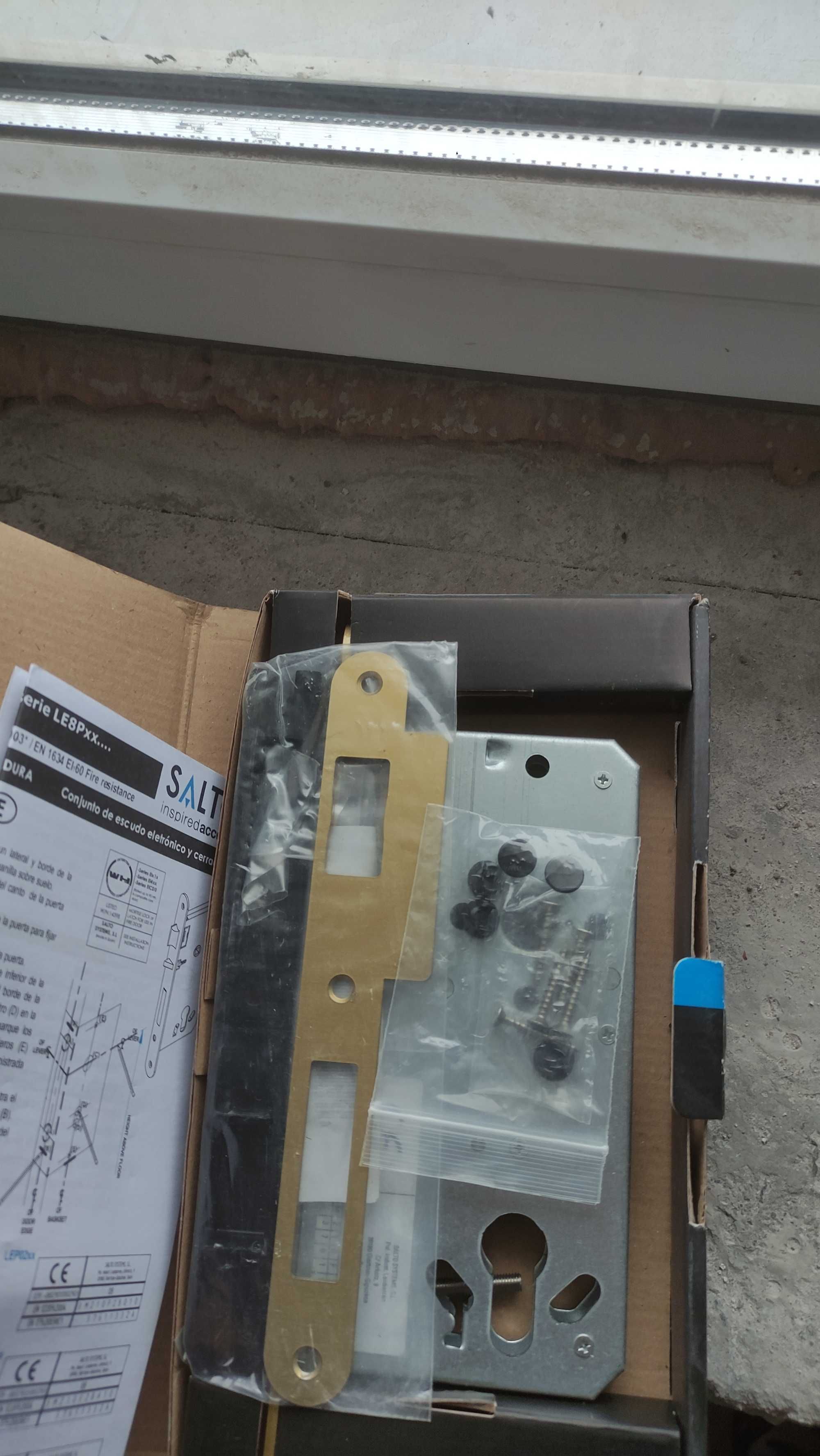 Продам замок Salto LE8P1260R31EL8