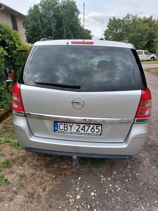 Opel zafira 2010 1.7 dtj 7 osób
