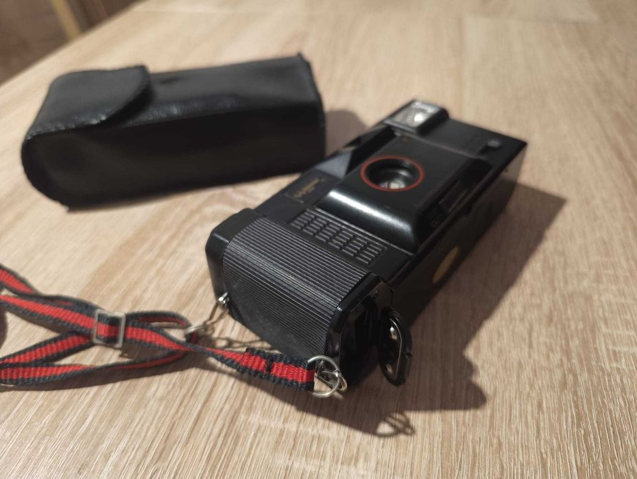 Aparat analogowy Wintage Wizen AW818 na klisze 35mm, autofocus, flash