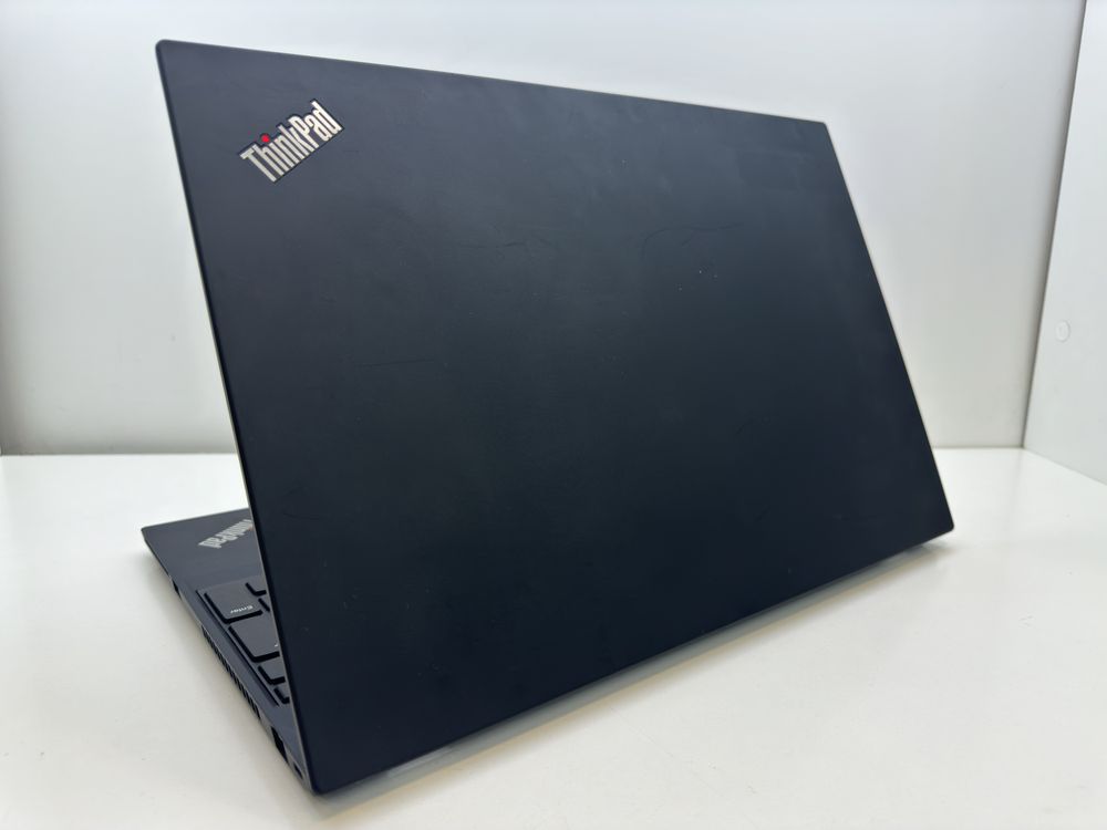Lenovo ThinkPad T590 - i5 8365U/ 16 GB/256ssd/W15.6" FullHD IPS