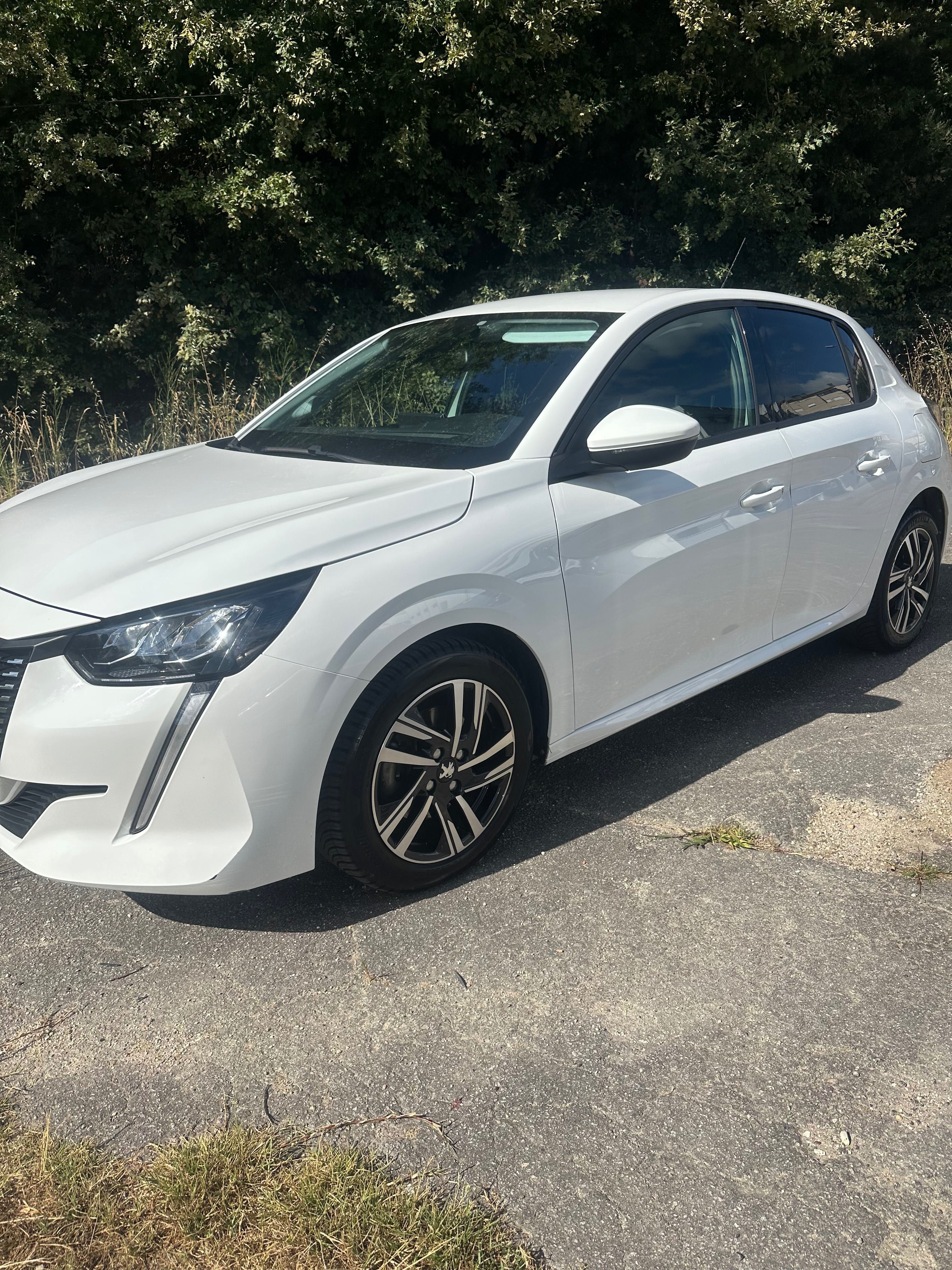 Peugeot 1.5 BlueHDi Allure 2020 excelente preço com todos os extras: