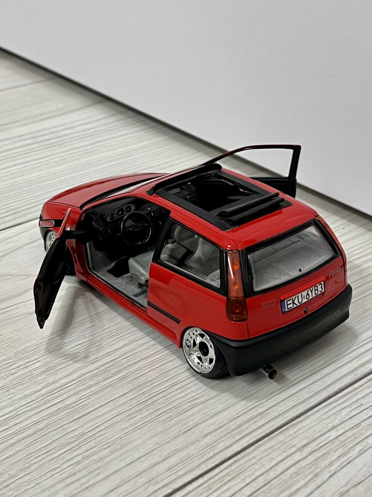 Fiat Punto Bburago 1/24 [nie 1/18]