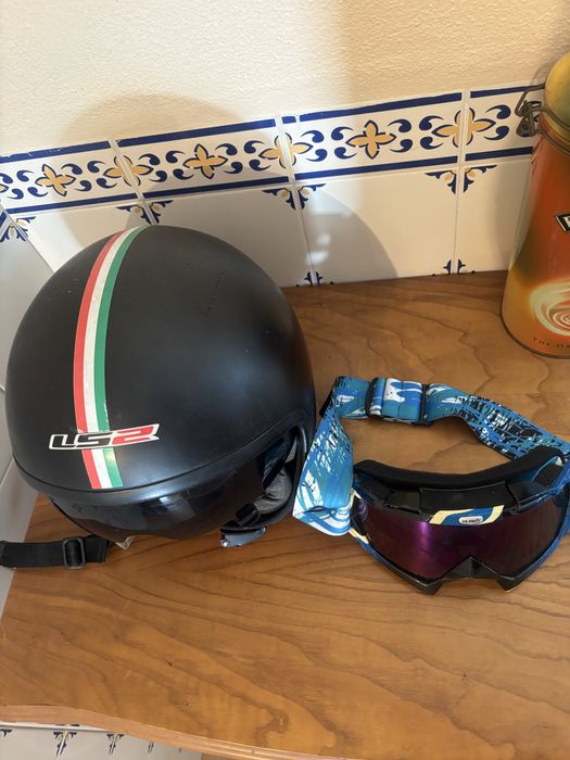 Capacete Vespa bom estado