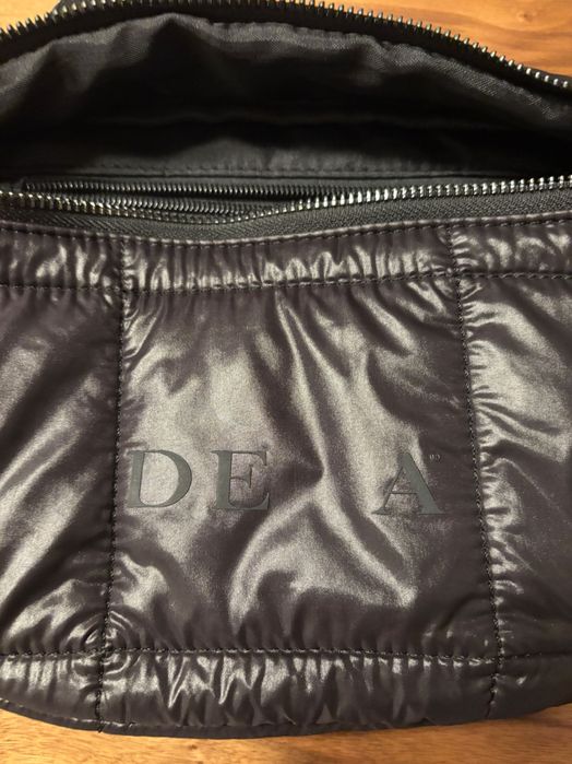 Saszetka nerka Deha damska