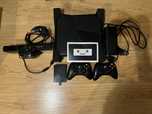 Xbox 360 Kinect    2 Kontrolery  +5 Gier
