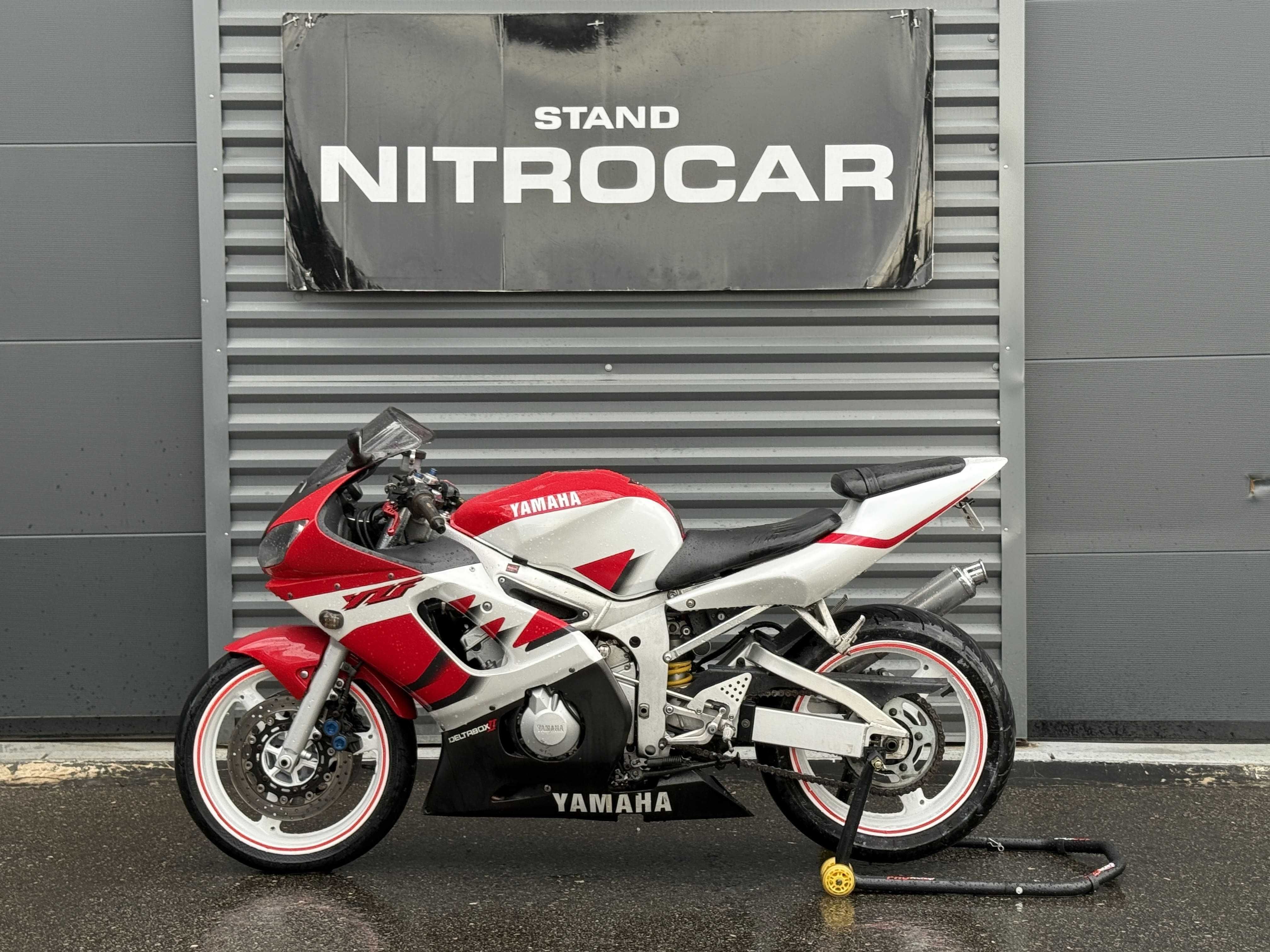 YAMAHA YZF R6 600