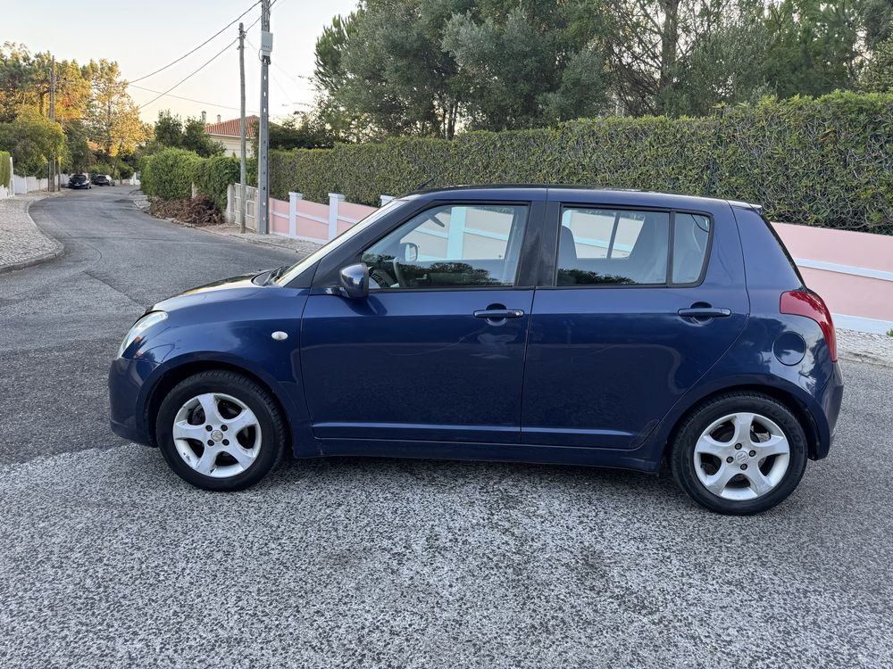 SUZUKI SWIFT 1.3 GASOLINA  ANO 2005 NACIONAL