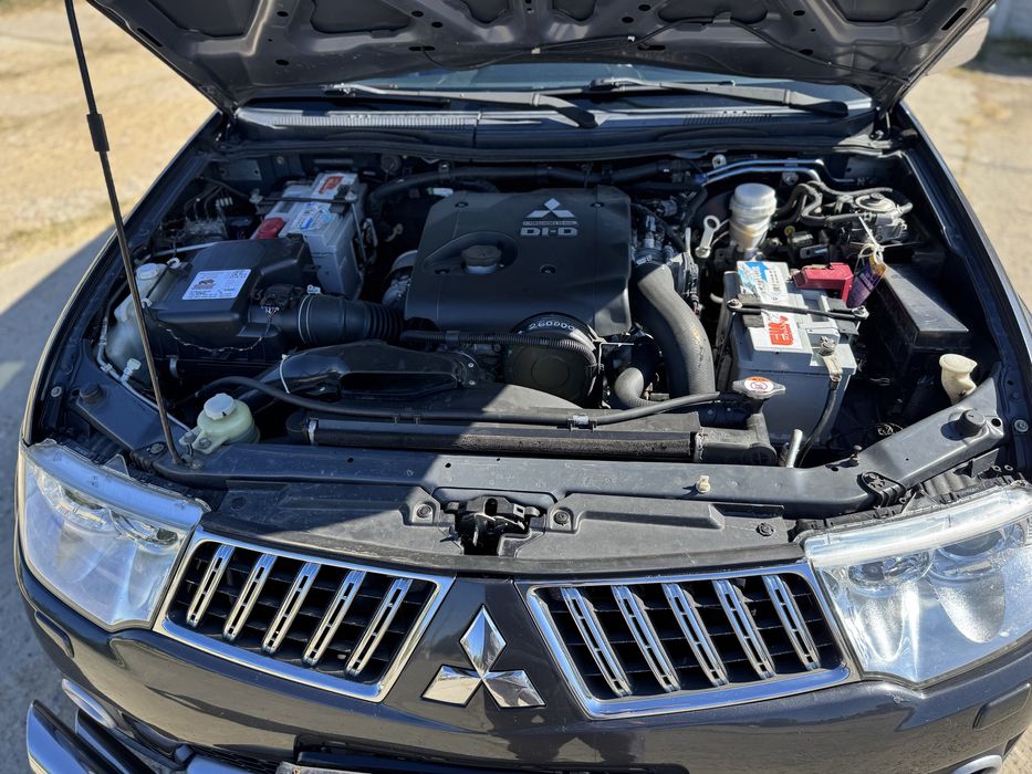 Mitsubishi Pajero Sport ll 2012 року