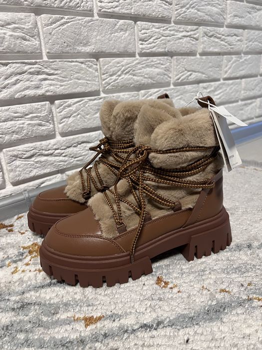 Шкіряні зимові черевики reserved zara Нові