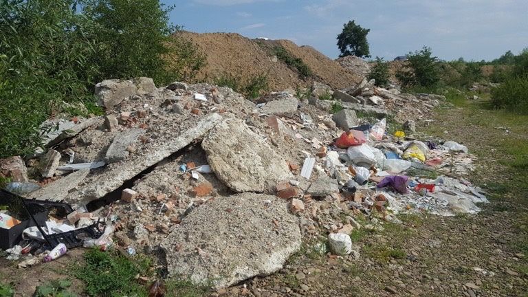Підсипка безкоштовно (будівельні відходи різного виду)