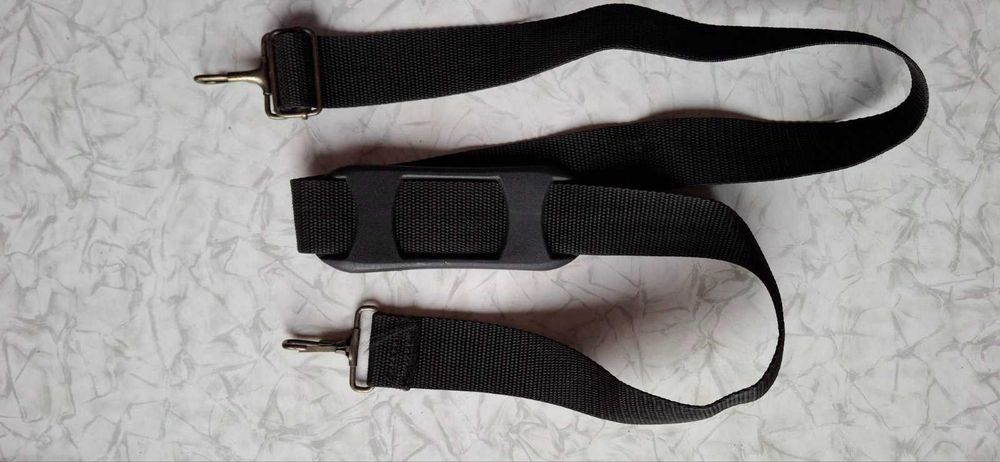 Продаю ручку-ремінь через плече для сумки. Є кілька різних варіантів