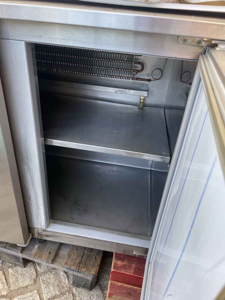 Bancada refrigerada de 3 portas - Pouca utilização