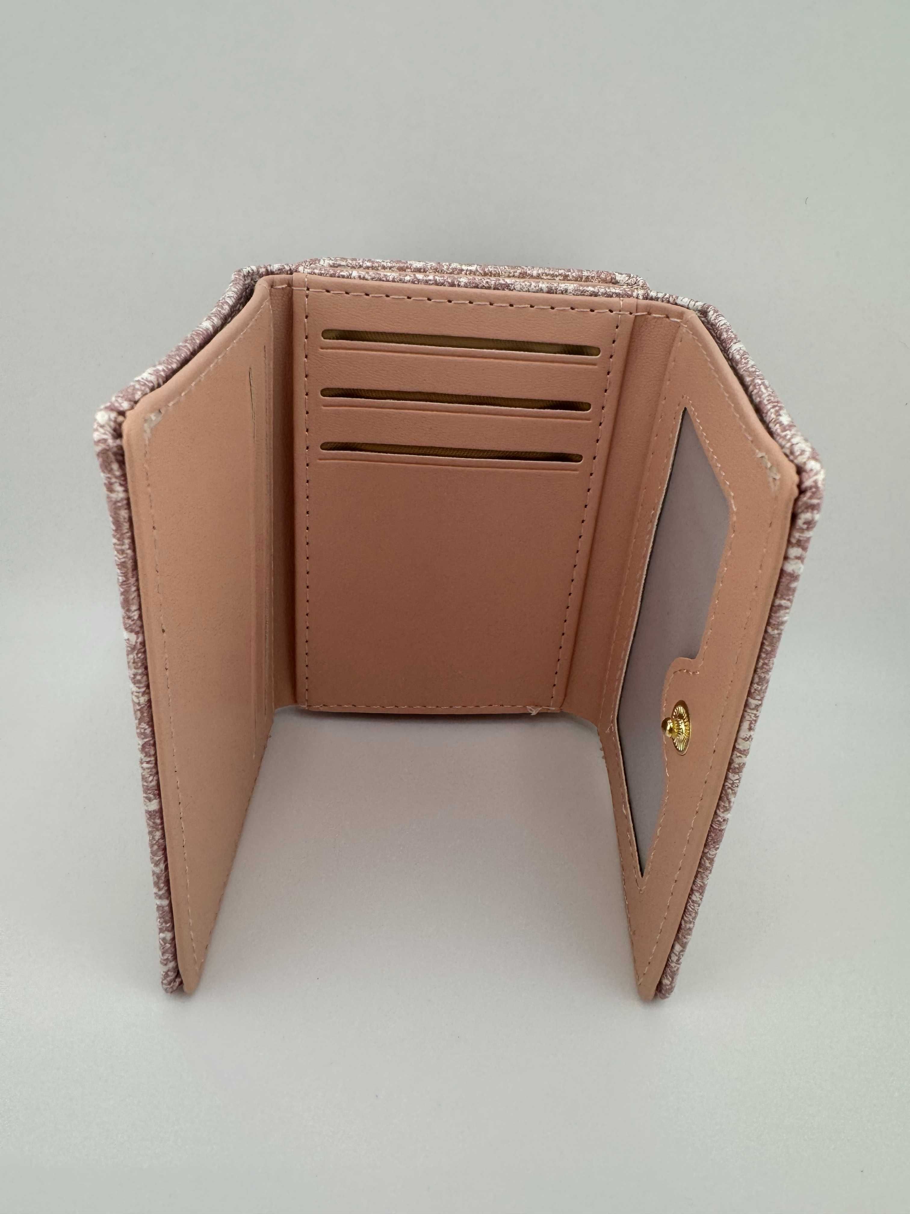 Portfel damski różowy, pudrowy 11x9x3,5cm
