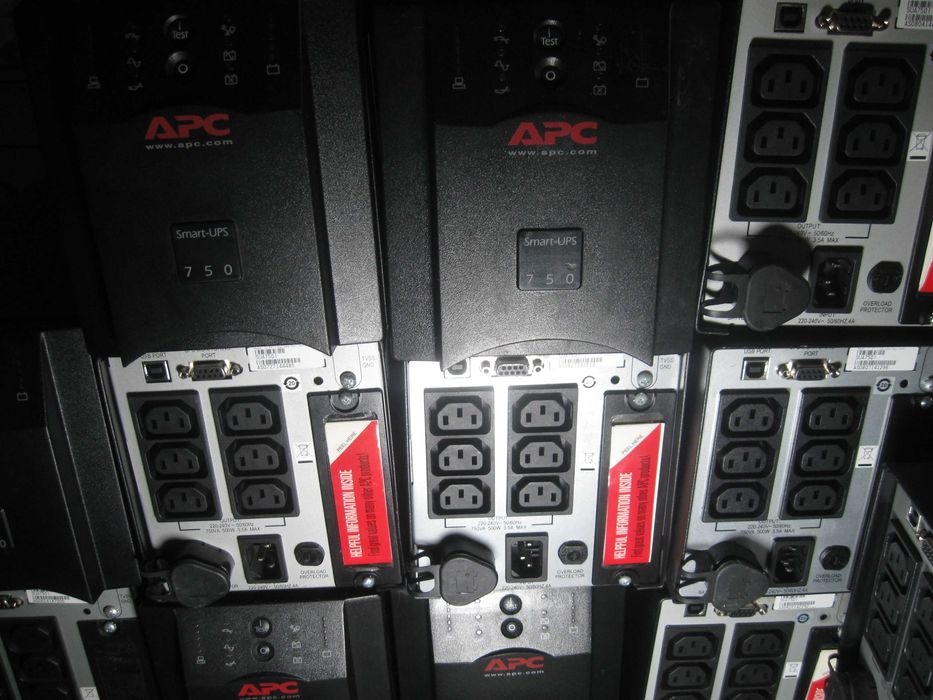 Безперебійник ДБЖ упс APC Smart-UPS 750VA (SUA750I) чистий синус