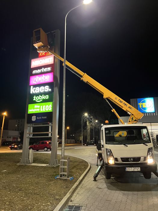 Wynajem podnośnik koszowy zwyżka przyłacza elektryczne  wycinka drzew