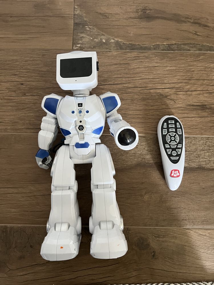 Interaktywny WaterBot Robot na wode