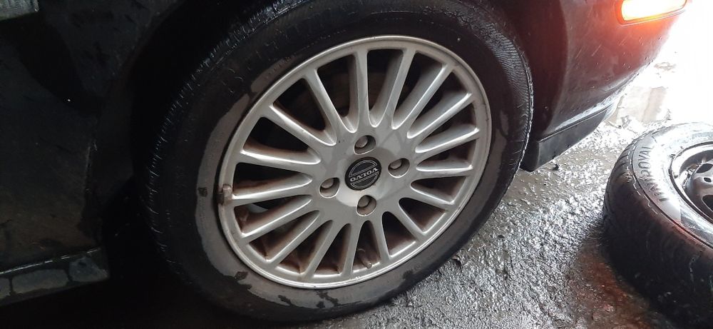 Alufelgi felgi volvo v40 s40 z oponami 16cali