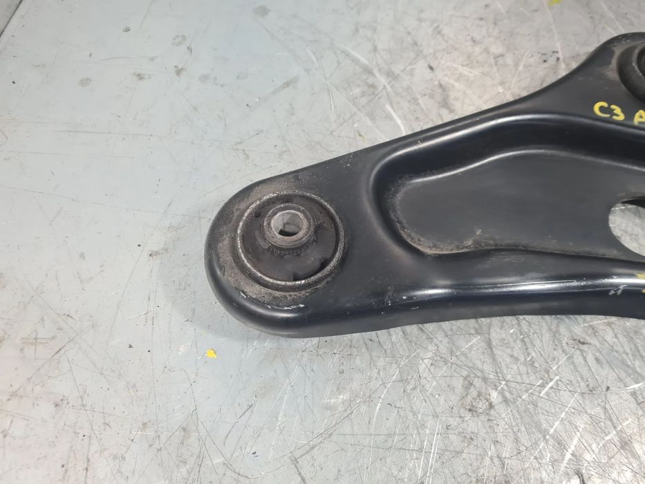 Braço de suspensão frente direito CITROËN C3 Aircross II (2R_, 2C_)