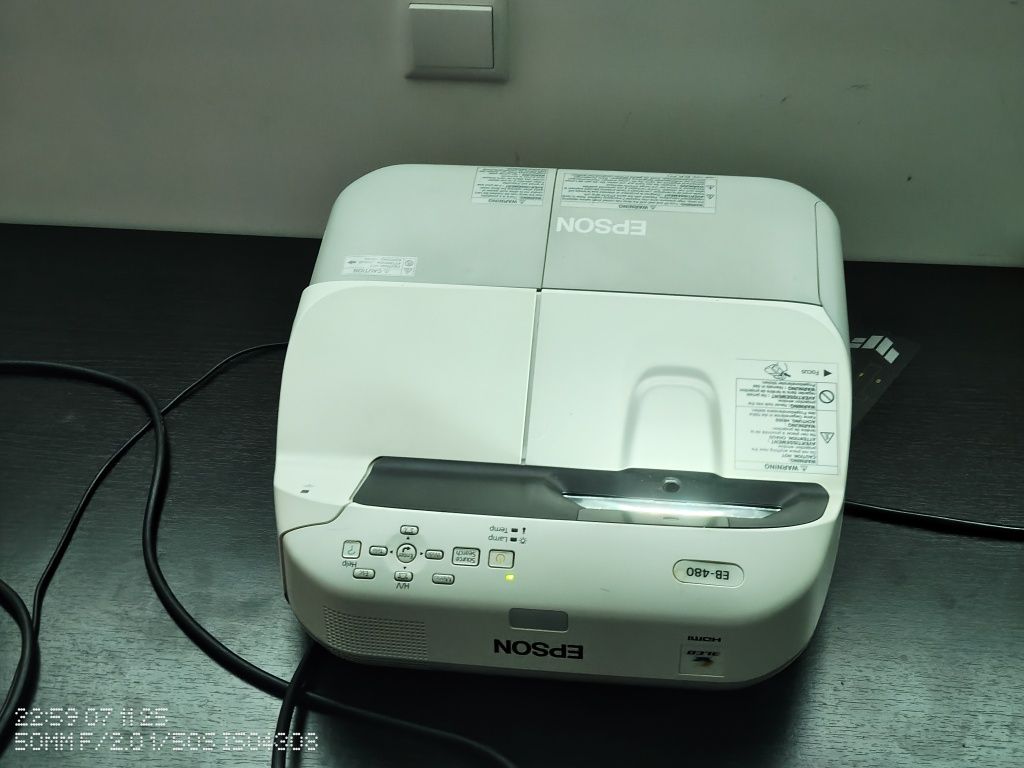 Projetor Profissional EPSON EB-480I