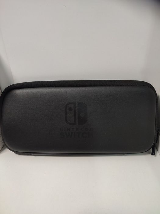 Nintendo Switch z Padem i pokrowcem od Nintendo