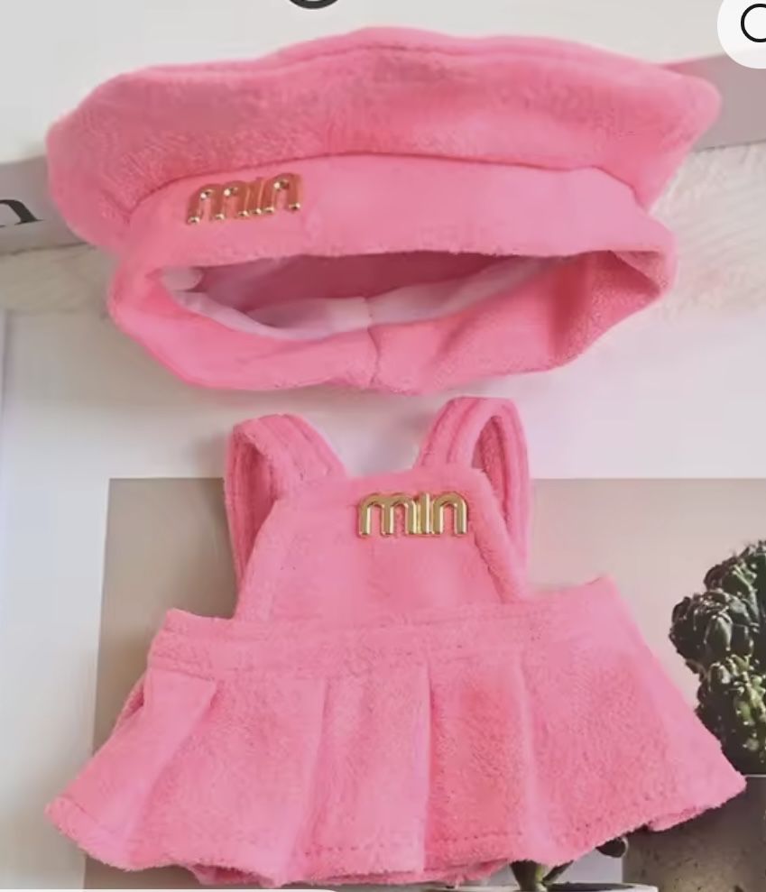 Ubranka do labubu prada sukienki ogrodniczki