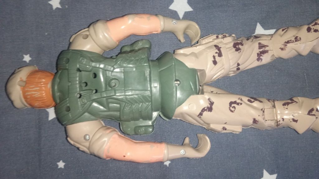 Продам игрушечного солдата 31 см