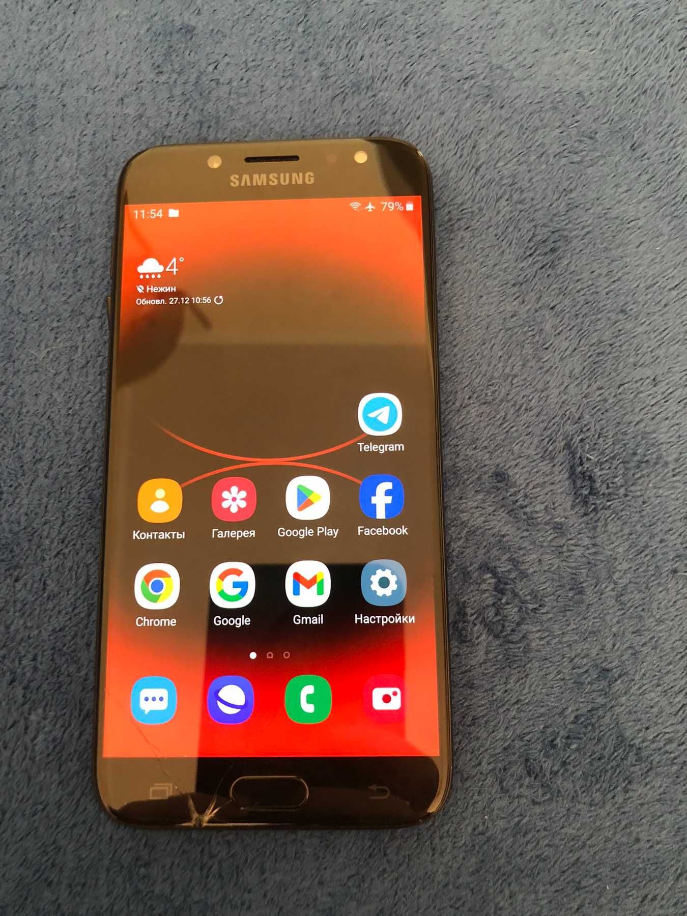 Продам Samsung Galaxy j7